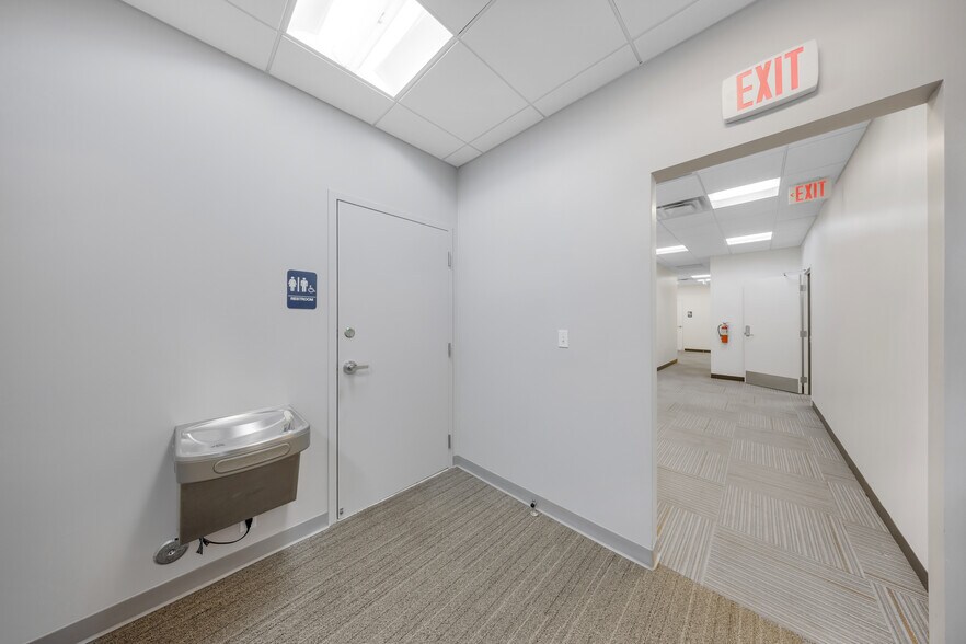 More Photos Of 2155-2159 SW 22nd St, Miami Office For Lease