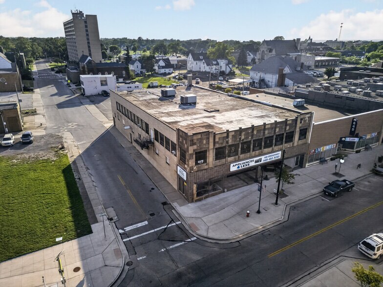 Primary Photo Of 668 Broadway, Lorain Storefront Retail Office For Sale