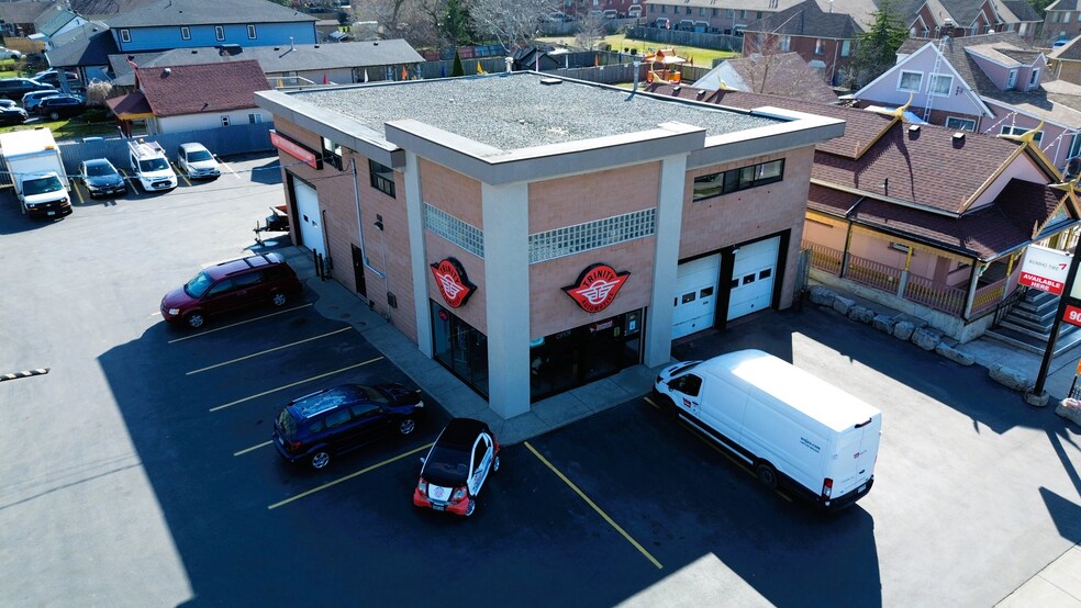 More Photos Of 520 Barton St, Hamilton Auto Repair For Lease