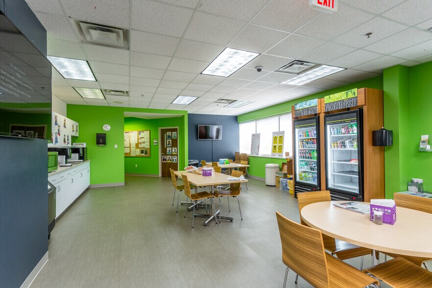 More Photos Of 1450 Technology Dr, Harrisonburg Office For Sale