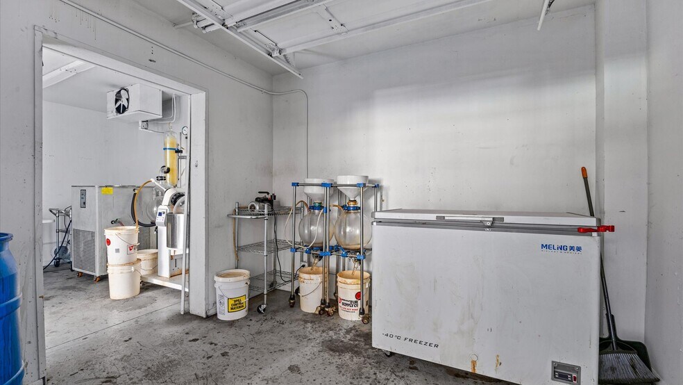 More Photos Of 1760 Gunnison Ave, Delta Warehouse For Sale