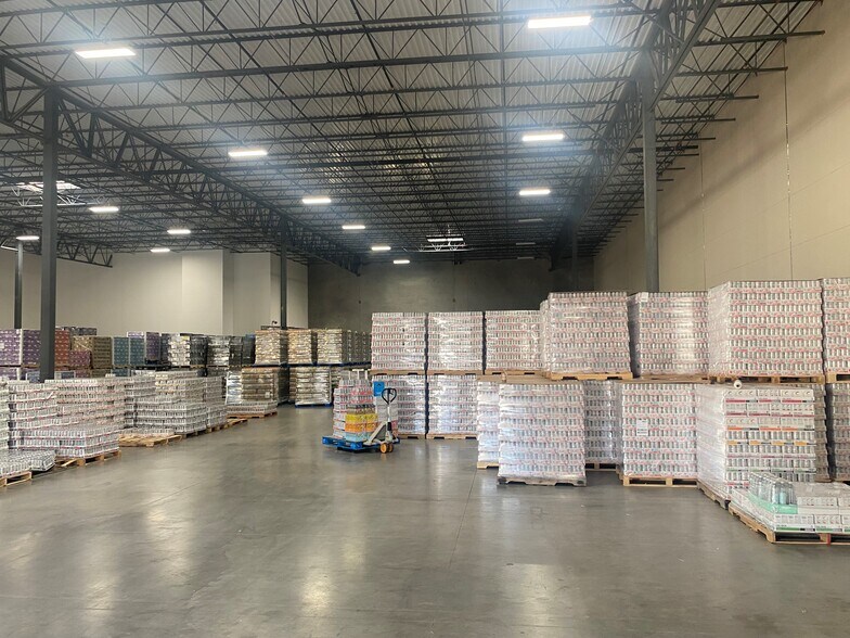 More Photos Of 2515 N Belt Line Rd, Grand Prairie Warehouse For Lease
