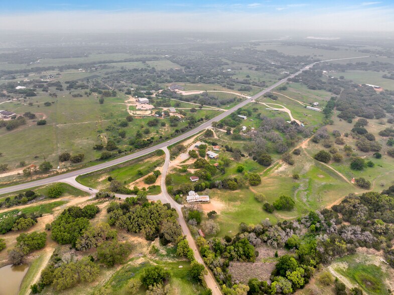 More Photos Of 123 Rocky Rd, Hye Storefront Retail Residential For Sale