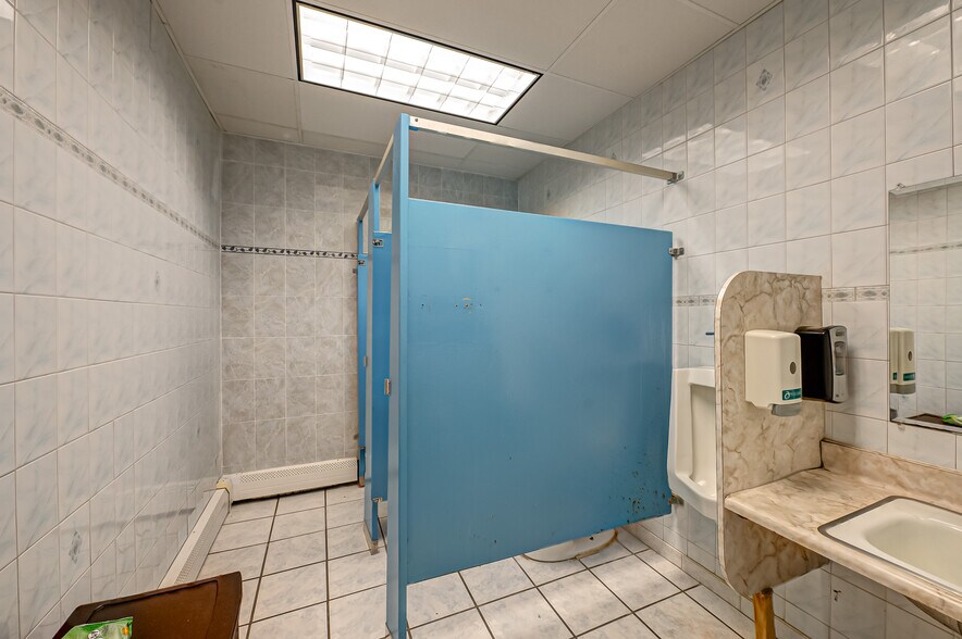 More Photos Of 270 Clocks Blvd, Massapequa Religious Facility For Sale