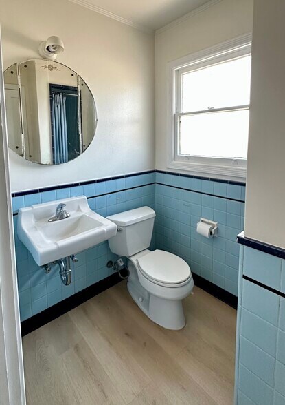 More Photos Of 2062 Washington Ave, San Leandro Apartments For Sale