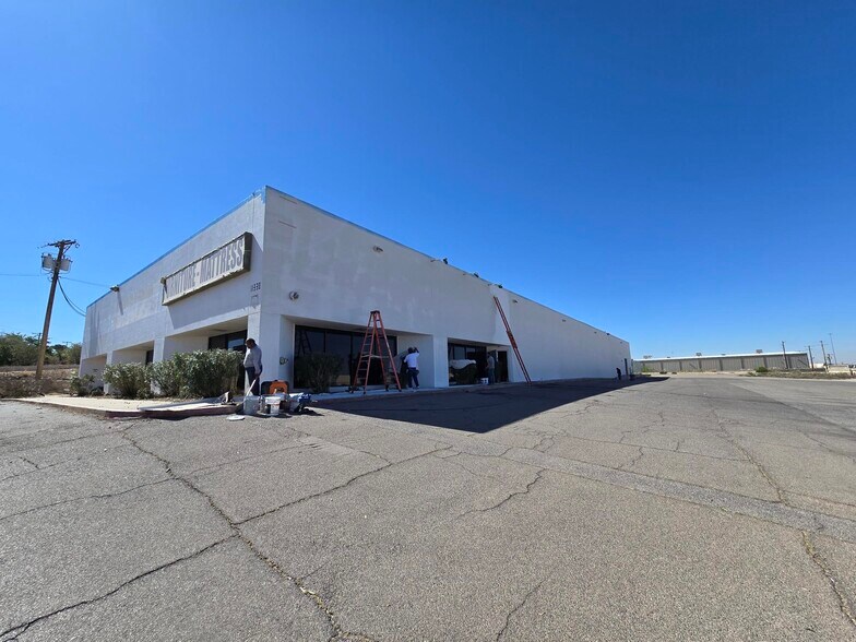 More Photos Of 11330 James Watt Dr, El Paso Showroom For Lease