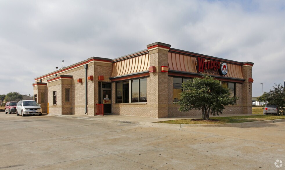 More Photos Of 1417 Hewitt Dr, Woodway Fast Food For Sale