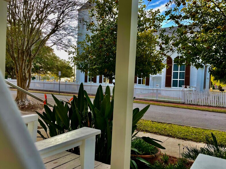 More Photos Of 216 Church St, Pensacola Office Residential For Sale