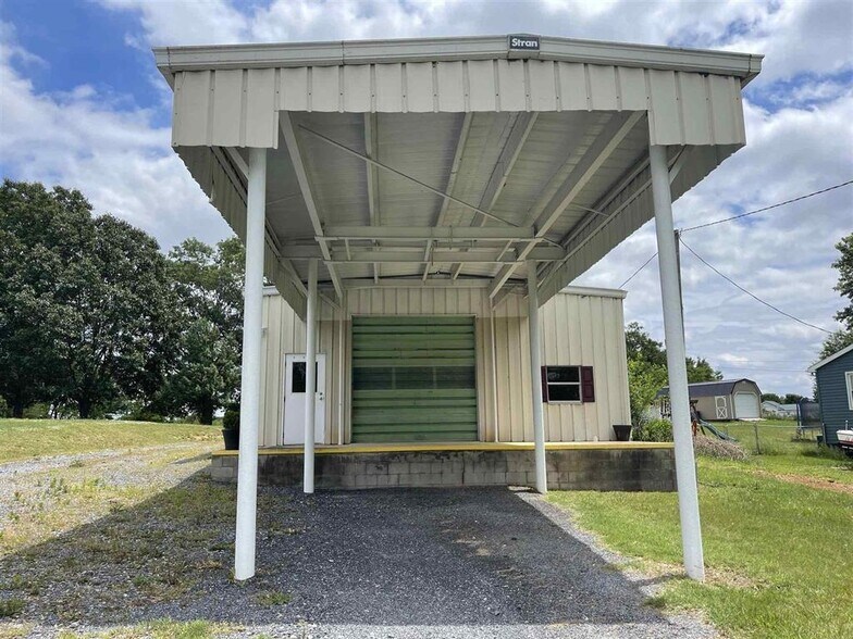 More Photos Of 124 Old Bridgewater Rd, Mount Crawford Warehouse For Sale