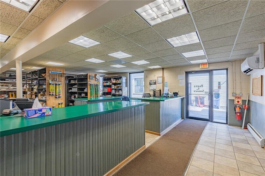 More Photos Of 4577 S Lake Rd, Brockport Auto Dealership For Sale