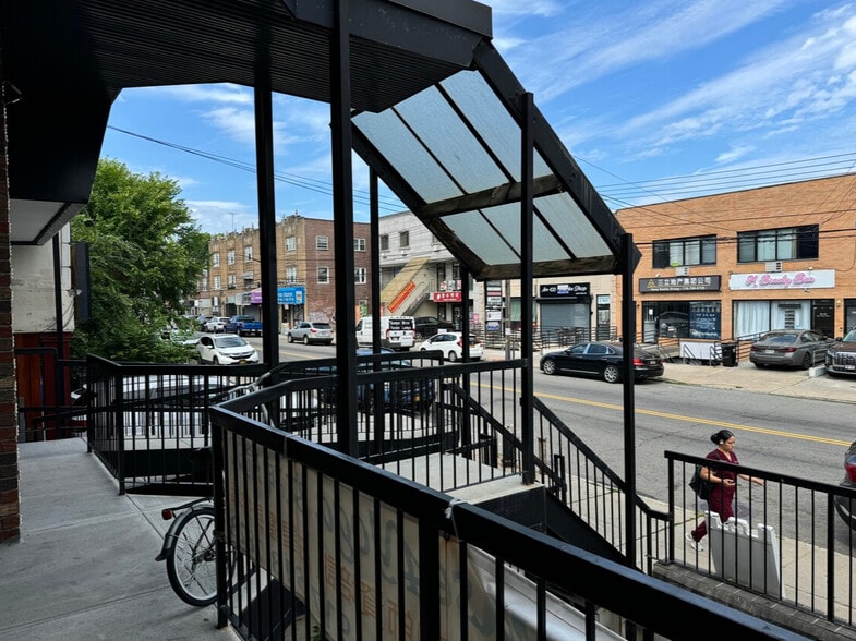 More Photos Of 4236 162nd St, Flushing Office For Lease