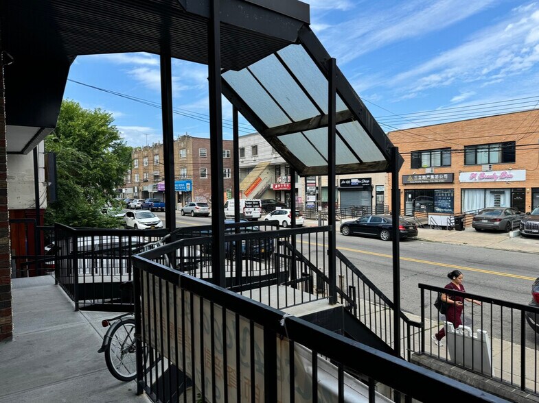 More Photos Of 4236 162nd St, Flushing Medical For Lease