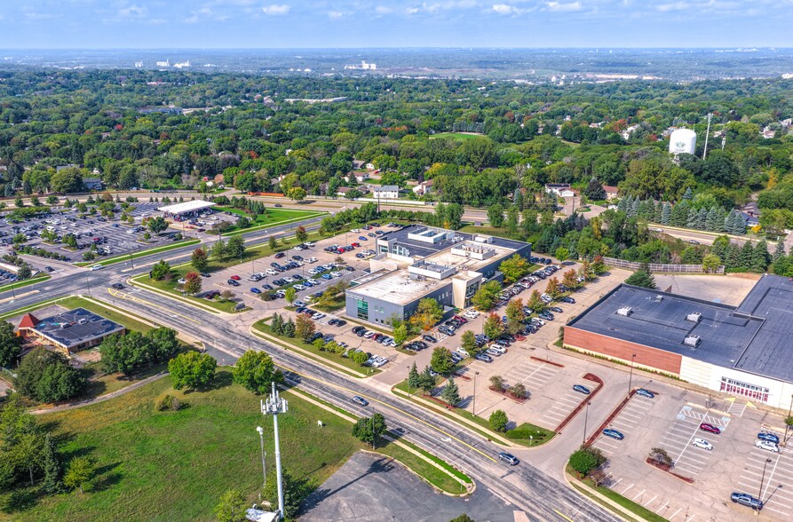 More Photos Of 1000 140th St W, Burnsville Medical For Lease