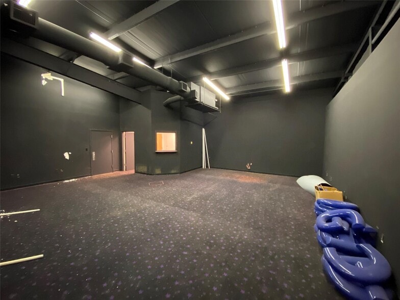 More Photos Of 2099 Highway 532, Dubberly Service Station For Sale