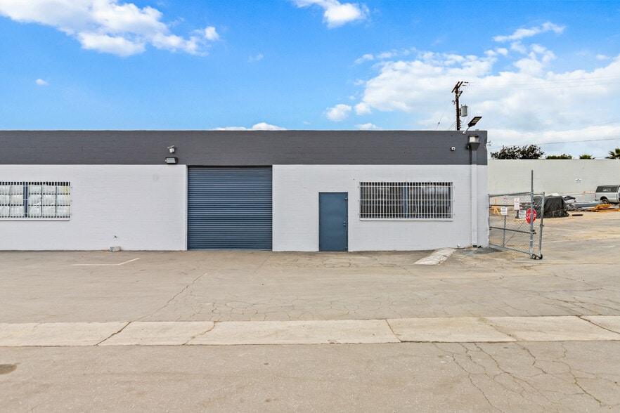 More Photos Of 13259-13265 Imperial Hwy, Whittier Warehouse For Lease