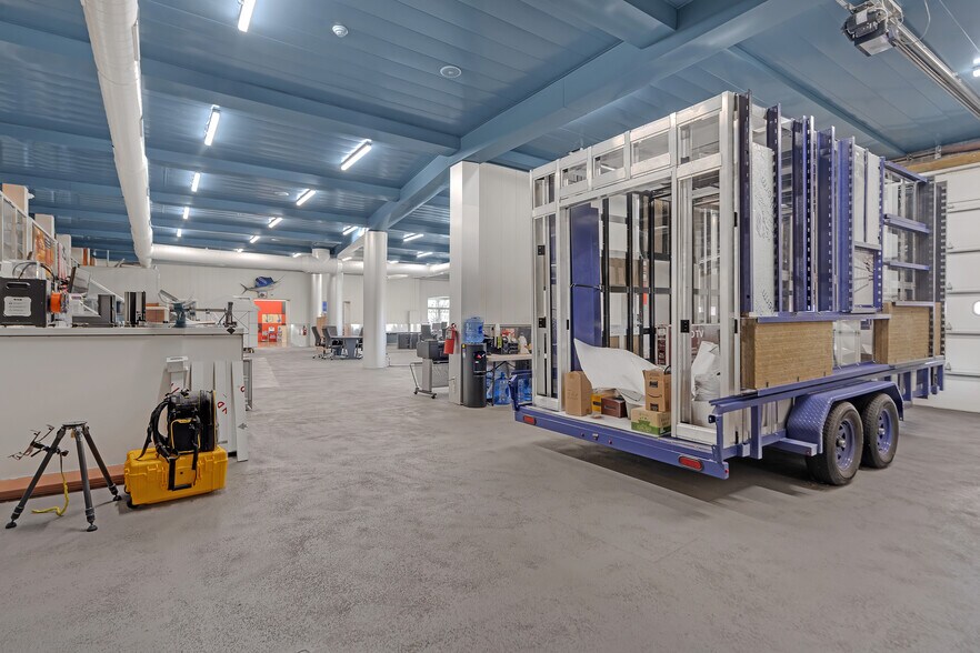 More Photos Of 3114 Tonnelle Ave, North Bergen Showroom For Lease