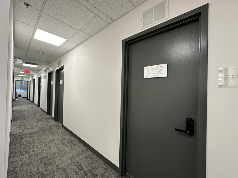 More Photos Of 12 Penns Trl, Newtown Medical For Lease