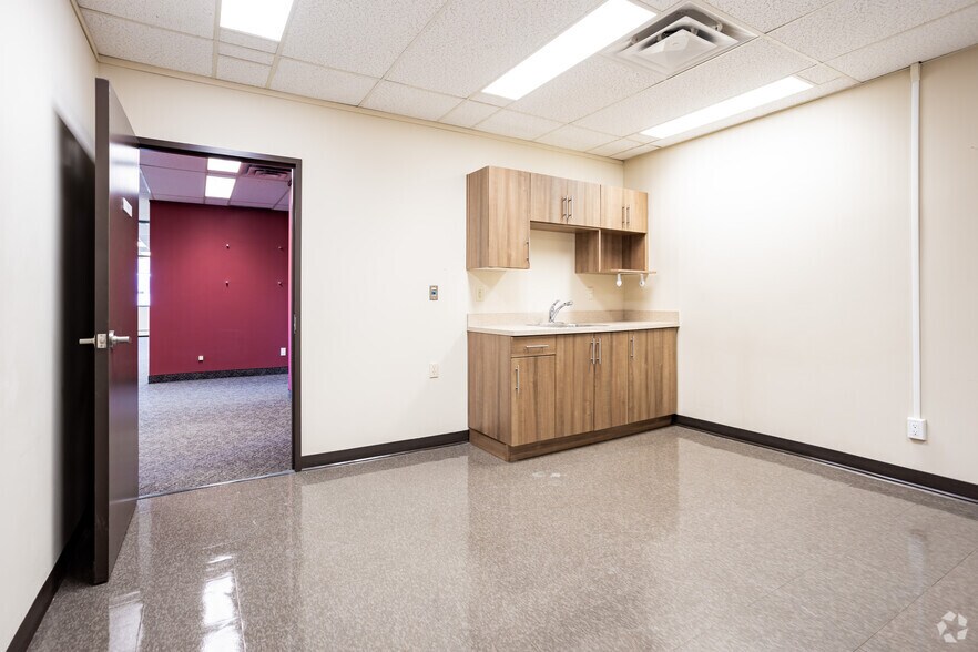 Photo of 8th Floor Ste 802