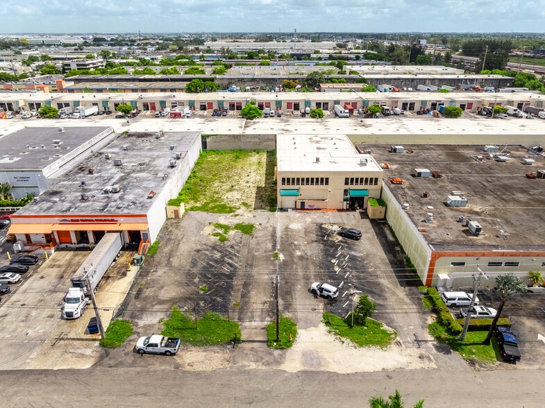 More Photos Of 6965 NW 46th St, Miami Warehouse For Sale