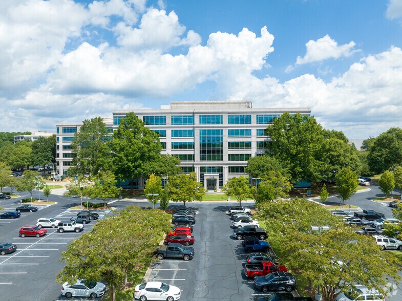 More Photos Of 100 North Point Ctr E, Alpharetta Office For Sale