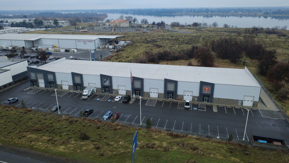 More Photos Of 1953-1977 Fowler St, Richland Service For Lease