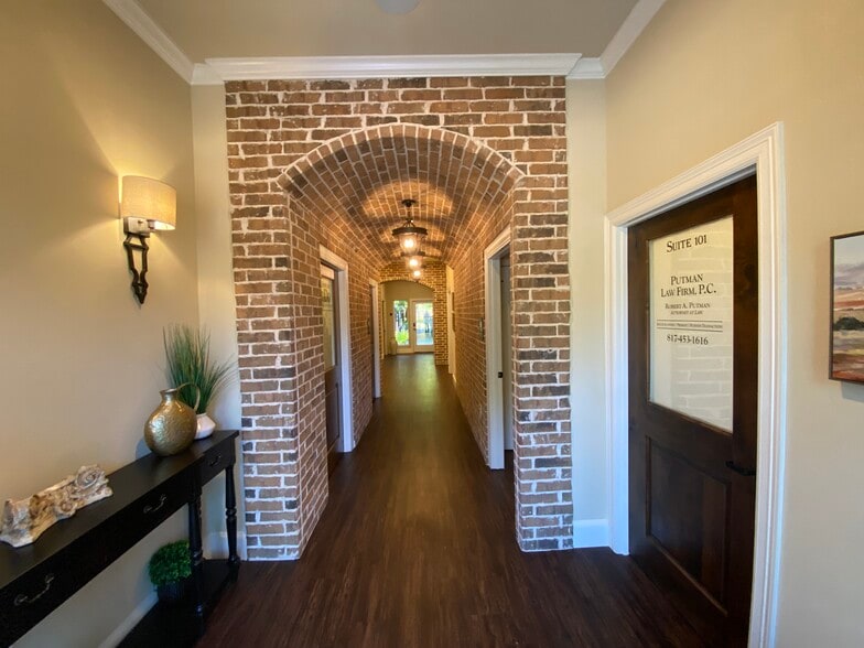 More Photos Of 609 Strada Cir, Mansfield Medical For Lease