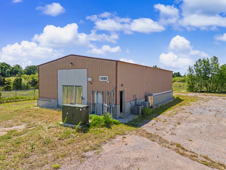 More Photos Of 14165 W Cooksey Rd, Crescent Industrial For Sale