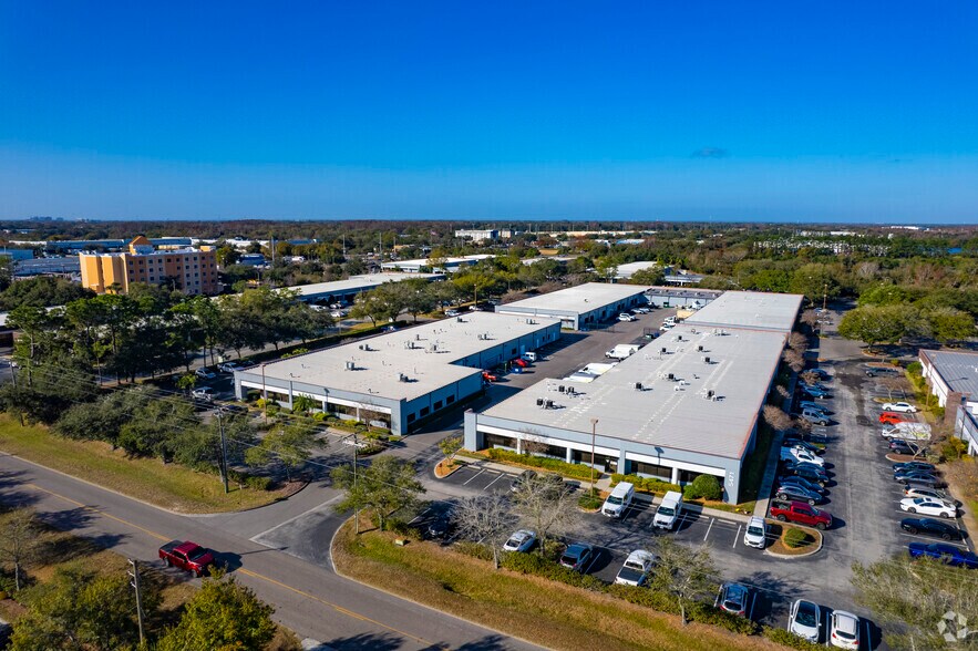 More Photos Of 5471 W Waters Ave, Tampa Flex For Lease