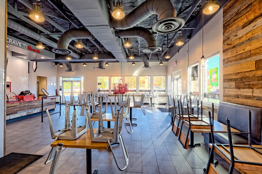 More Photos Of 515 Historic 441 Hwy, Cornelia Fast Food For Sale