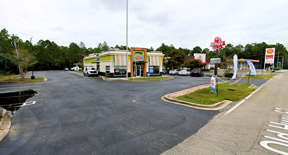 Primary Photo Of 6600 N Highway 63, Moss Point Fast Food For Lease