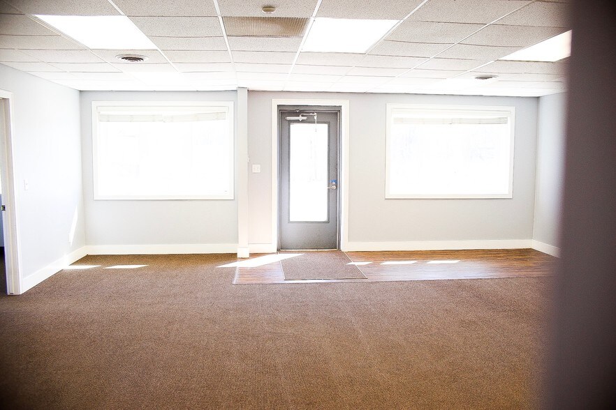 More Photos Of 735 Crofton St SE, Grand Rapids Warehouse For Lease