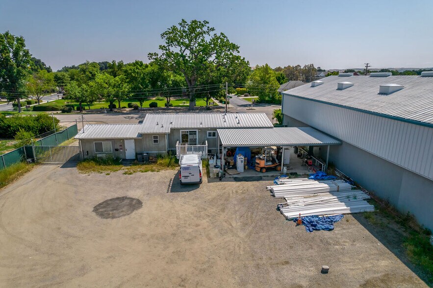 More Photos Of 1680 El Camino Real, Atascadero Office For Sale