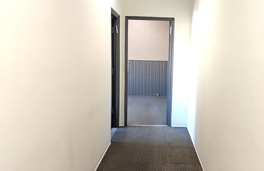 More Photos Of 114-122 S Beverly Dr, Beverly Hills Storefront Retail Office For Lease