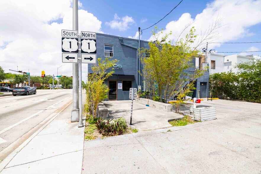 More Photos Of 8201-8207 Biscayne Blvd, Miami Storefront Retail Residential For Sale