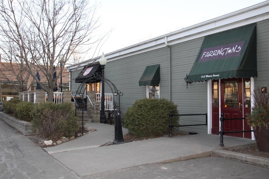 More Photos Of 310-340 Water St, Excelsior Freestanding For Lease