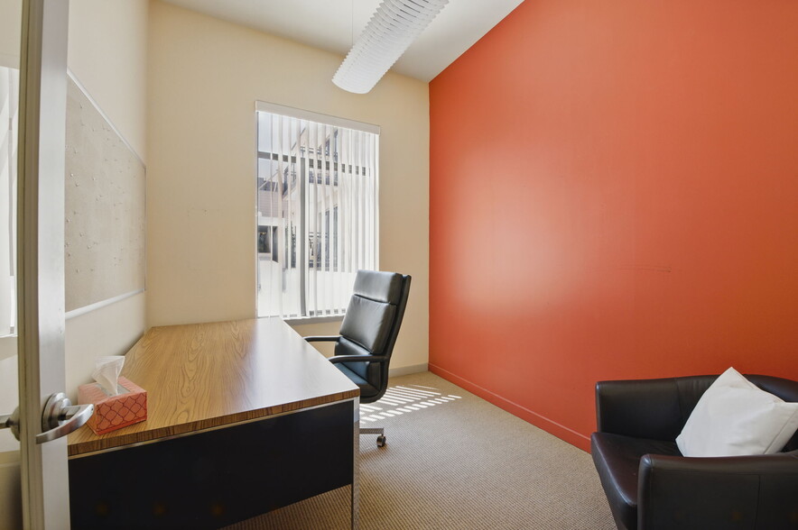 More Photos Of 1717-1719 Powell St, San Francisco Office For Lease