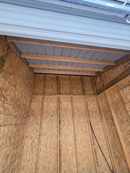 More Photos Of 2285 Northern Rd, Neenah Self Storage For Sale