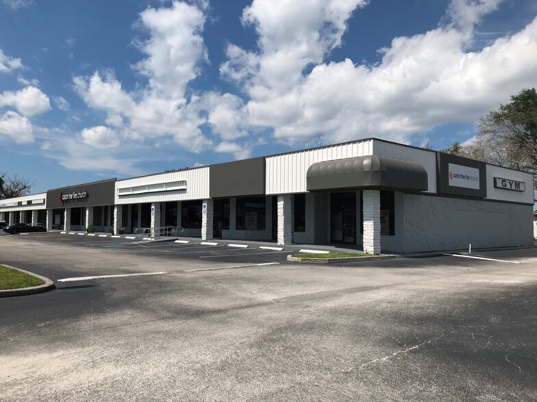 Primary Photo Of 12654-12734 Starkey Rd, Largo Storefront For Lease