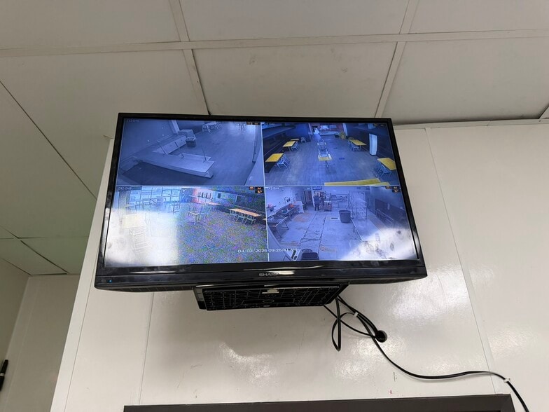 More Photos Of 331 E Weber Ave, Stockton Freestanding For Lease