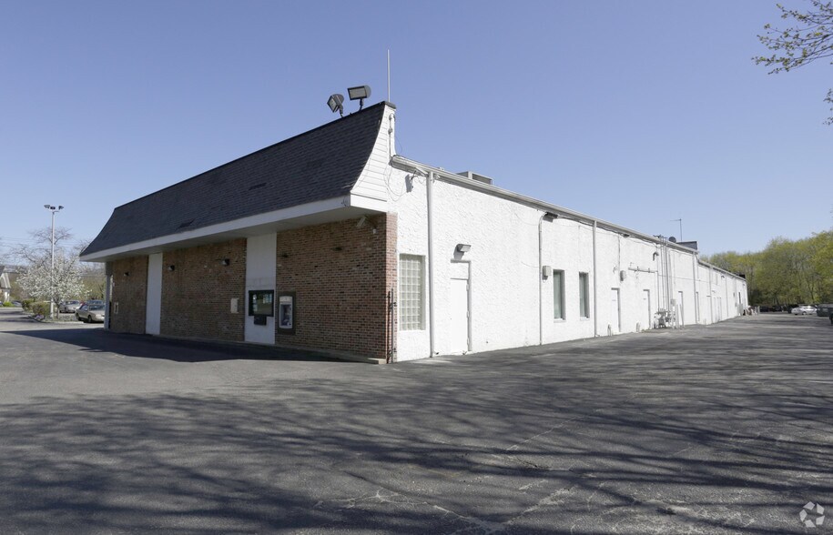 More Photos Of 556 Route 25A, Saint James Unknown For Lease