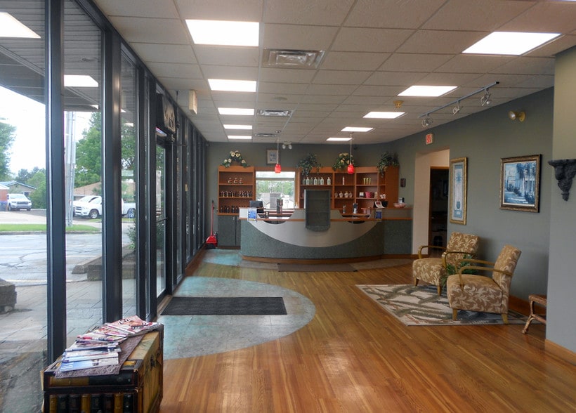 More Photos Of 2178 W 38th St, Erie Storefront Retail Office For Sale