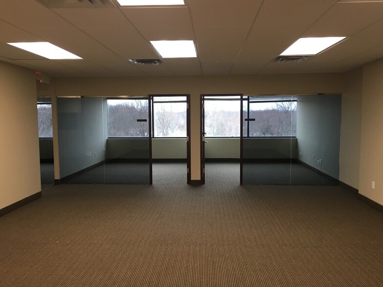 More Photos Of 280 State Route 35, Red Bank Medical For Lease