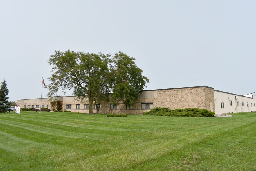 Primary Photo Of 4204 W Ferguson Rd, Fort Wayne Flex For Sale