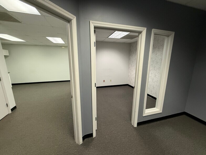 More Photos Of 852 Gold Hill Rd, Fort Mill Office For Sale