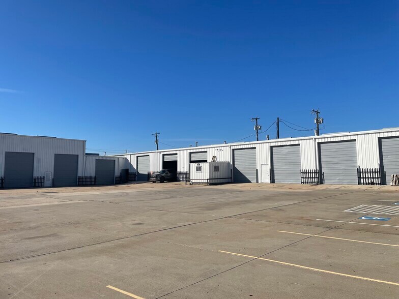 More Photos Of 700 Missouri Ave, Fort Worth Warehouse For Lease