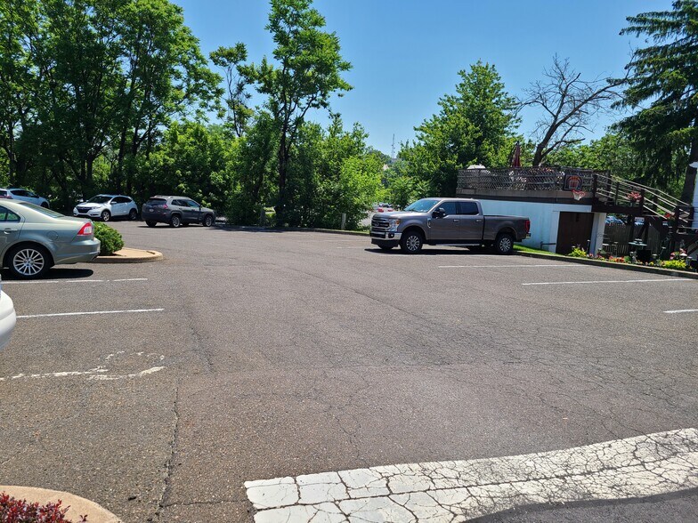More Photos Of 349 York Rd, Willow Grove Medical For Lease