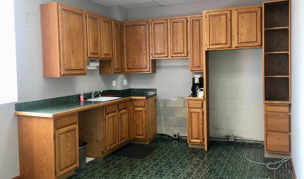 More Photos Of 1230-1360 1st St, Gilroy Unknown For Sale