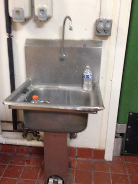 More Photos Of 115 Davis Cir SW, Marietta Food Processing For Lease