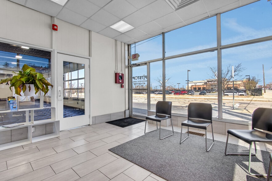 More Photos Of 1290 N Main St, Providence Industrial For Lease