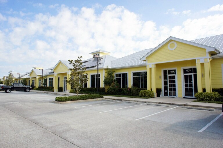 More Photos Of 1239 SE Indian St, Stuart Light Distribution For Lease